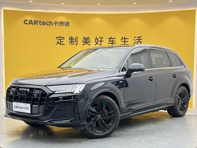 Audi Q7 — Фото автомобиля 14