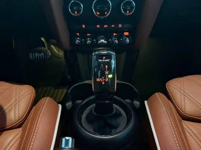 MINI Hatch — Фото автомобиля 10