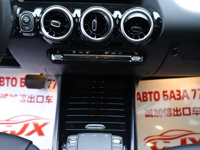 Mercedes-Benz GLA-Class — Фото автомобиля 12