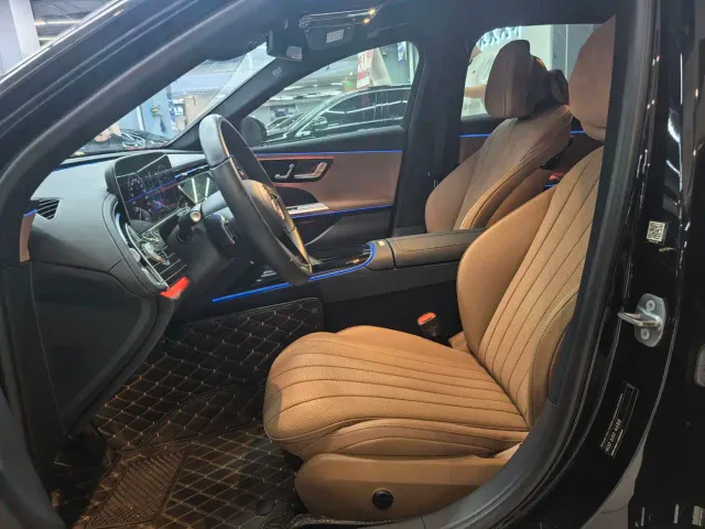Mercedes-Benz E-Class — Фото автомобиля 6