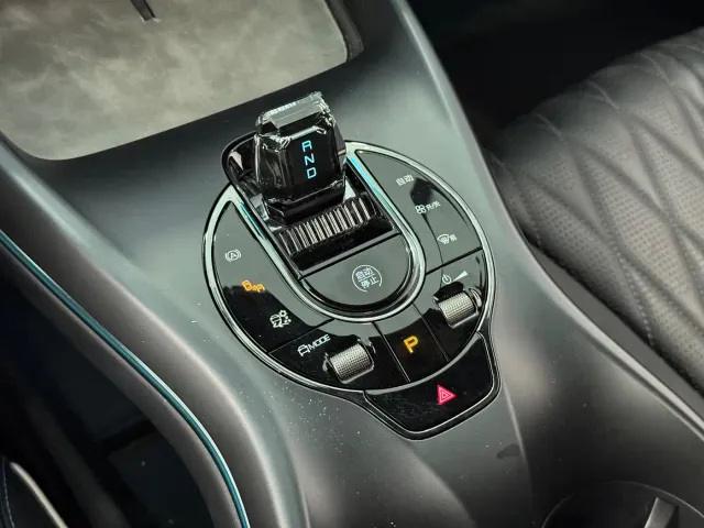 BYD Seal — Фото автомобиля 22