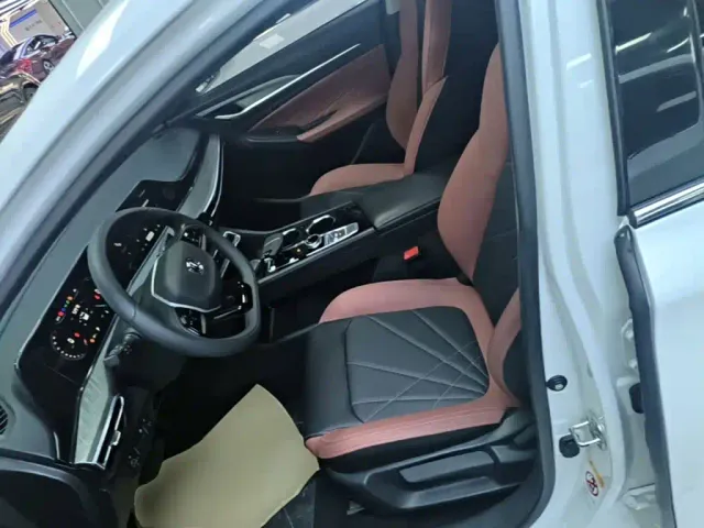 Changan Eado — Фото автомобиля 14