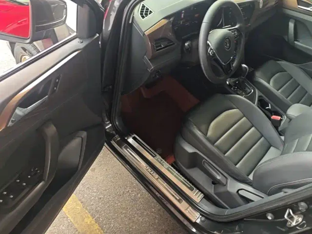 Volkswagen Tharu — Фото автомобиля 15