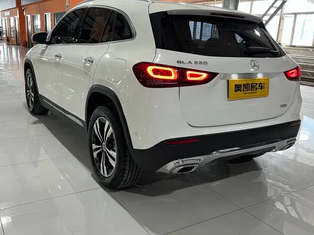 Mercedes-Benz GLA-Class — Фото автомобиля 4