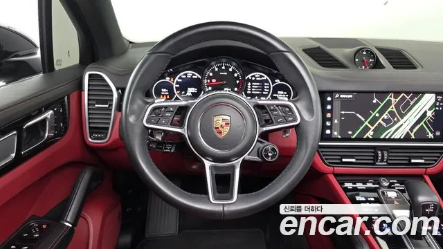 Porsche Cayenne — Фото автомобиля 13