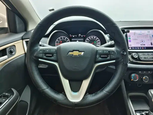 Chevrolet Monza — Фото автомобиля 7