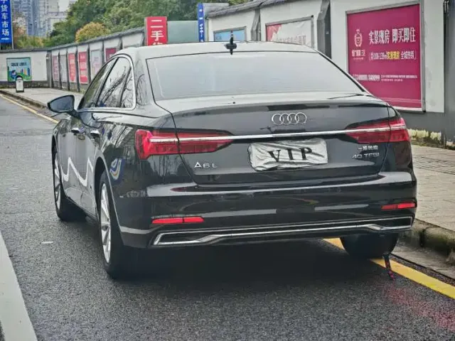 Audi A6L — Фото автомобиля 5