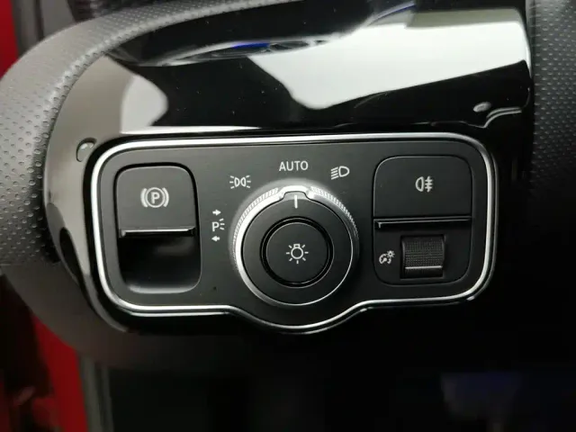 Mercedes-Benz A-Class — Фото автомобиля 21