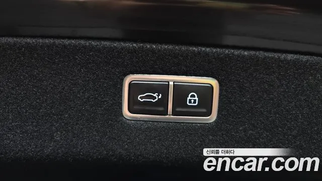 Genesis G90 Бензин 3.5 турбо AWD — Фото автомобиля 15