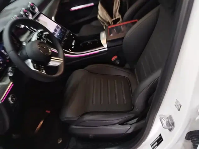 Mercedes-Benz C-Class — Фото автомобиля 14