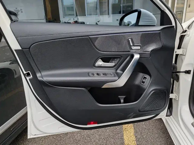 Mercedes-Benz A-Class — Фото автомобиля 9