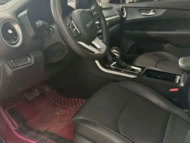 Kia K3 — Фото автомобиля 4
