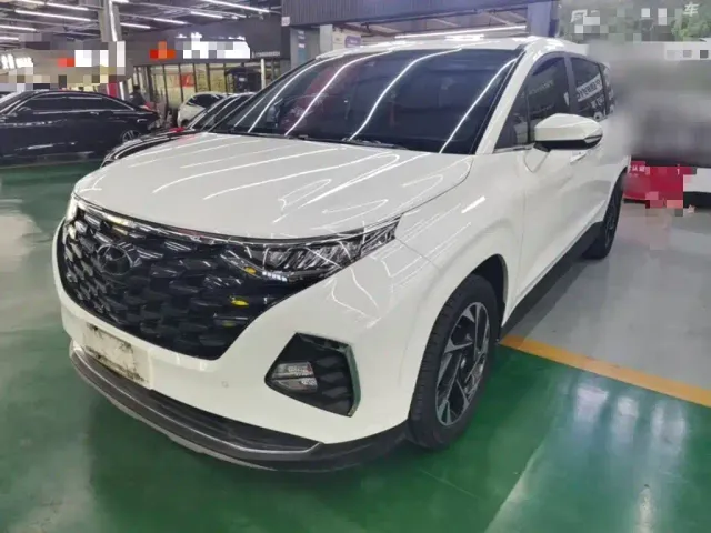 Фотография автомобиля — Hyundai Custo