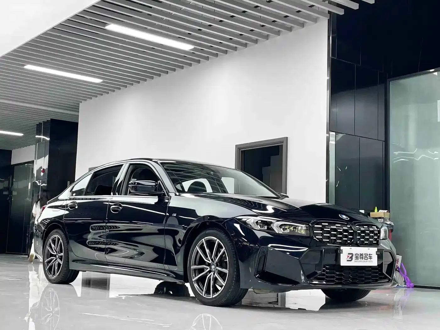BMW BMW 3 Series 2023 325Li M Sport Package — Фото автомобиля 3