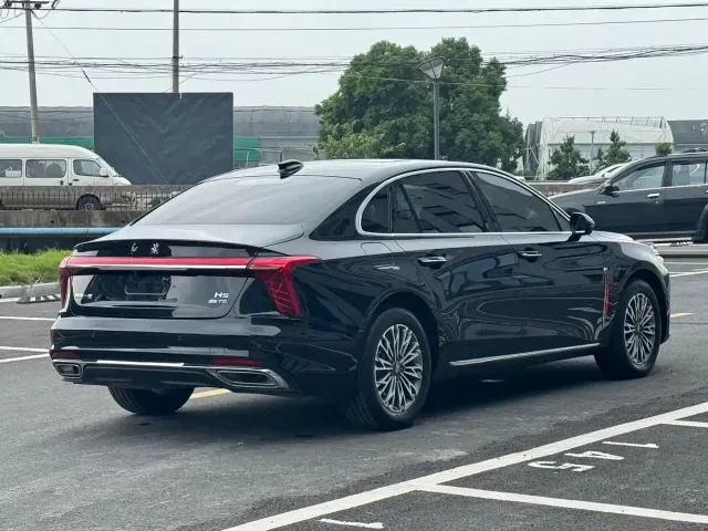 Hongqi H5 — Фото автомобиля 9