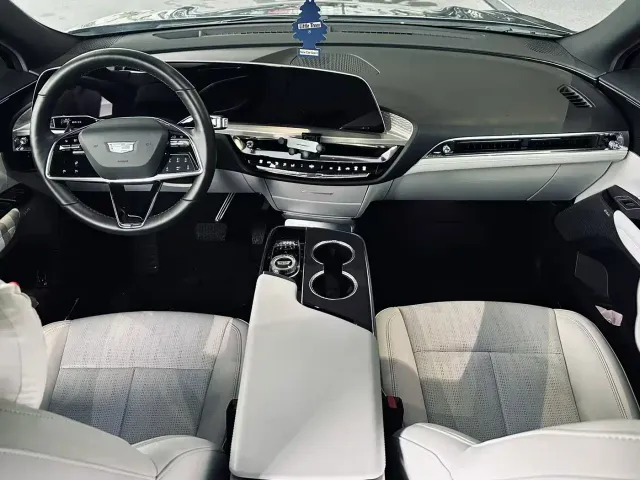 Cadillac Lyriq — Фото автомобиля 5