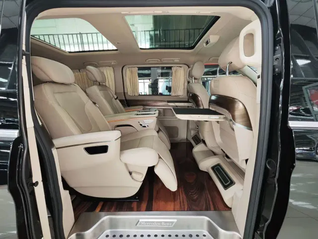 Mercedes-Benz V-Class — Фото автомобиля 7