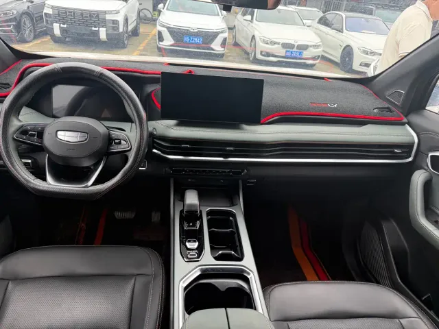 Geely Haoyue L — Фото автомобиля 8