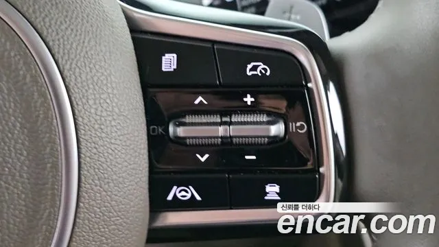 Kia Carnival Generation 4 — Фото автомобиля 17