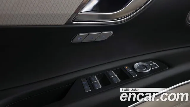 Genesis GV80 — Фото автомобиля 28