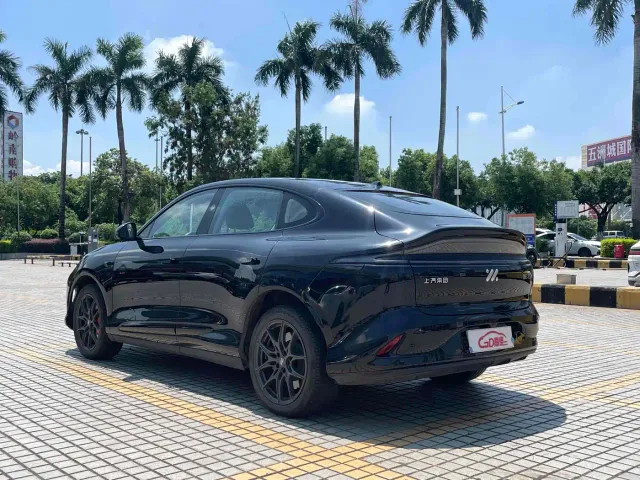 IM Motors LS6 — Фото автомобиля 6