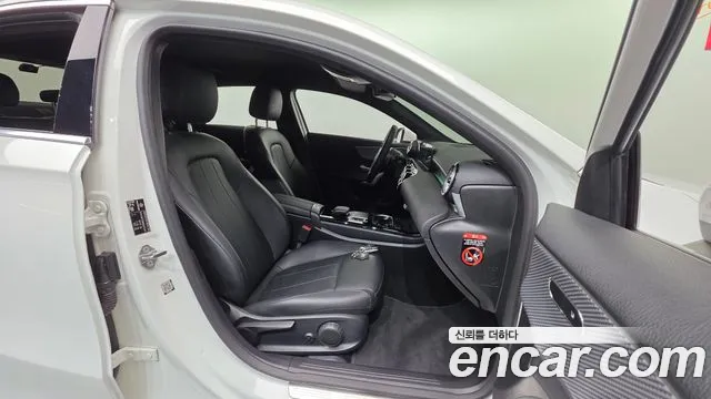 Mercedes-Benz A-Class — Фото автомобиля 10
