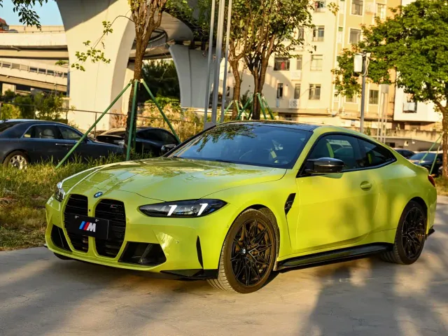 Фотография автомобиля — BMW M4