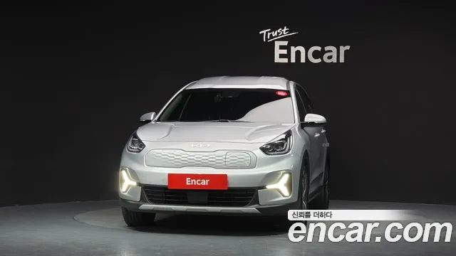 Kia Niro — Фото автомобиля 3