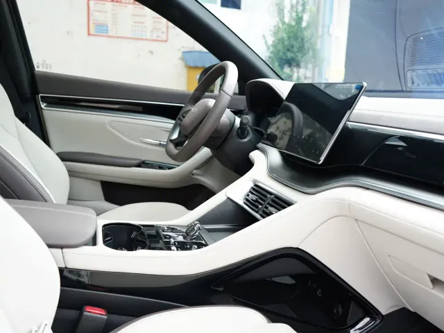 BYD Song PLUS — Фото автомобиля 13