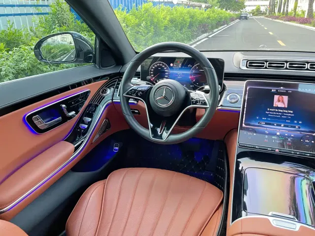 Mercedes-Benz S-Class — Фото автомобиля 14