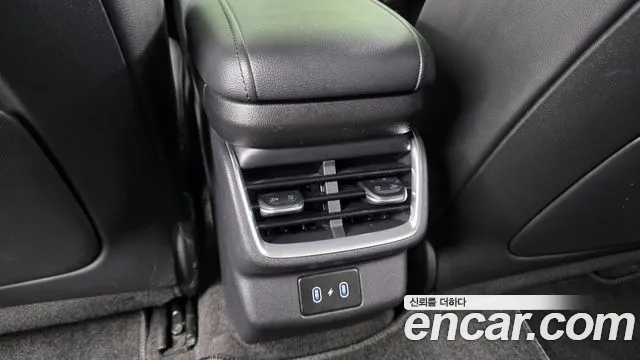 Hyundai Grandeur — Фото автомобиля 18