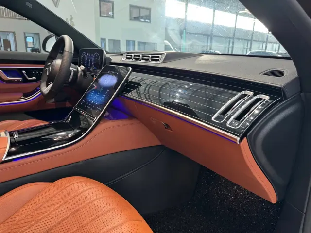 Mercedes-Benz S-Class — Фото автомобиля 28