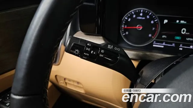 Kia Sorento Sorento 4-е поколение Бензин 2.5T 2WD — Фото автомобиля 28