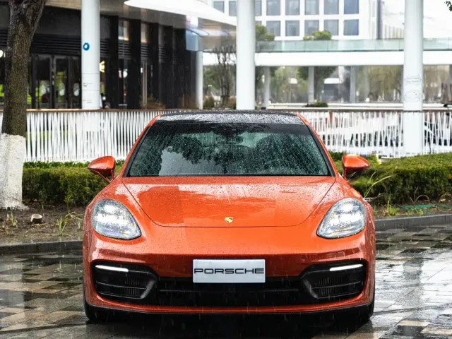 Porsche Panamera — Фото автомобиля 2