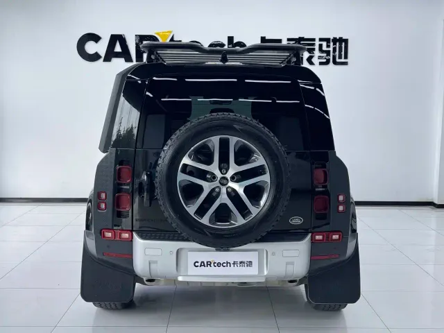 Land Rover Defender — Фото автомобиля 4