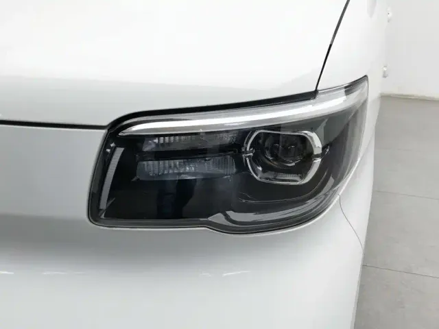 Wuling Zhiguang NEV — Фото автомобиля 7