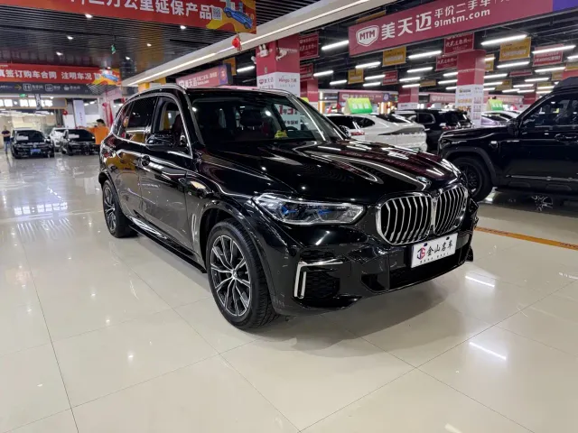 BMW X5 — Фото автомобиля 3
