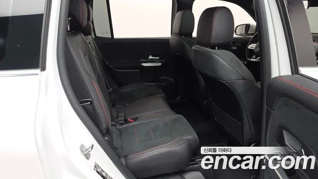 Mercedes-Benz GLB-Class — Фото автомобиля 10