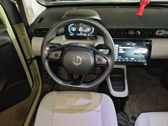 Leapmotor T03 — Фото автомобиля 10