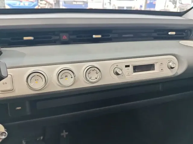 Wuling Hongguang Mini EV — Фото автомобиля 4