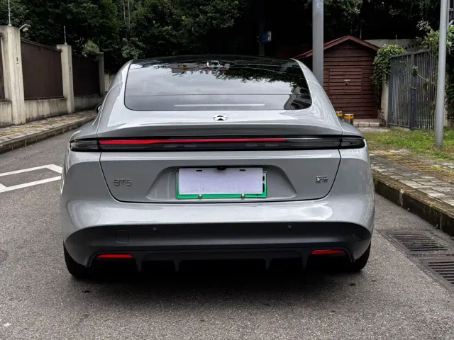 Nio ET5 — Фото автомобиля 9