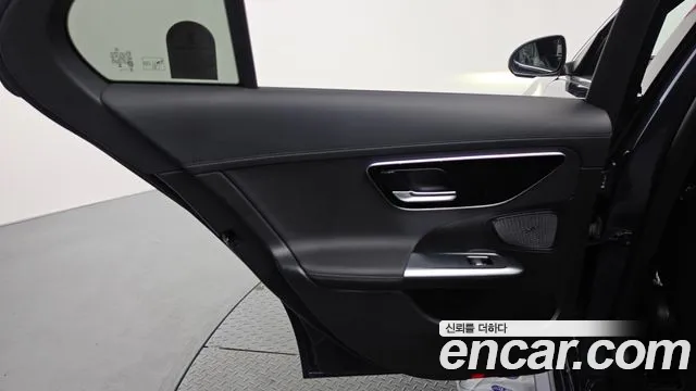 Mercedes-Benz C-Class — Фото автомобиля 25