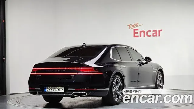 Genesis G90 Бензин 3.5 турбо AWD — Фото автомобиля 2