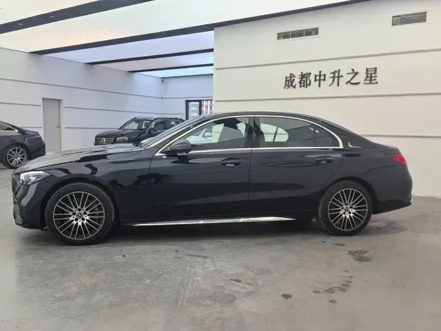 Mercedes-Benz C-Class — Фото автомобиля 3