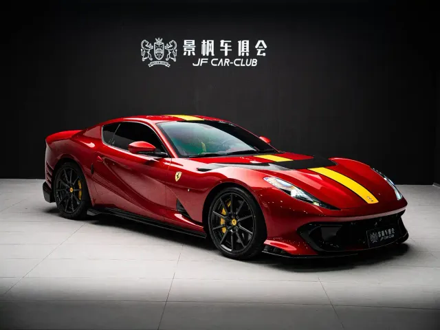 Ferrari 812 — Фото автомобиля 8