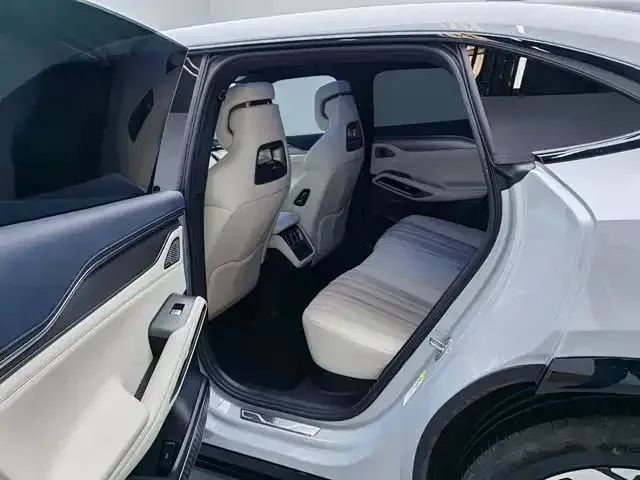 BYD Song L EV — Фото автомобиля 7