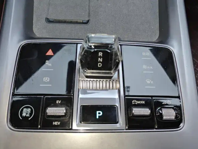 BYD Seal — Фото автомобиля 16