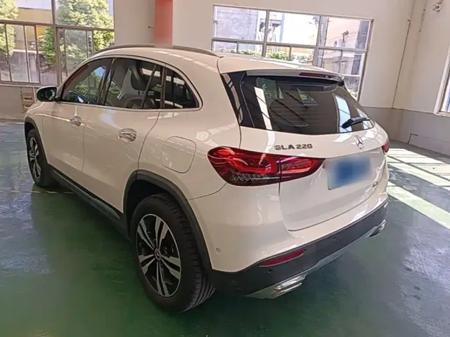 Mercedes-Benz GLA-Class — Фото автомобиля 4