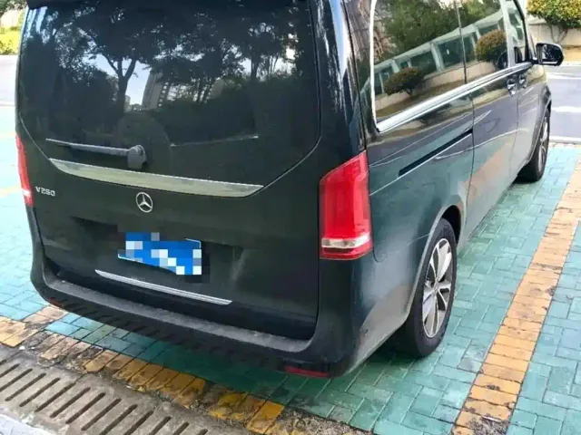 Mercedes-Benz V-Class — Фото автомобиля 8