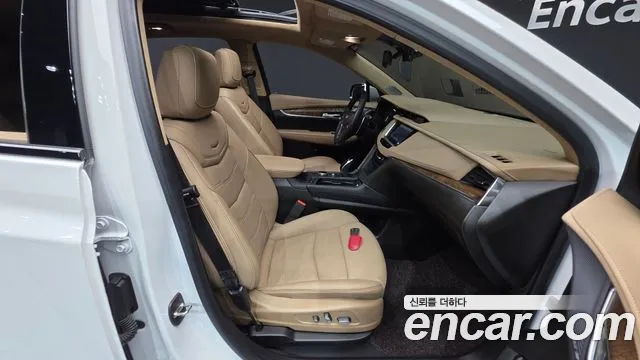 Cadillac XT5 — Фото автомобиля 24